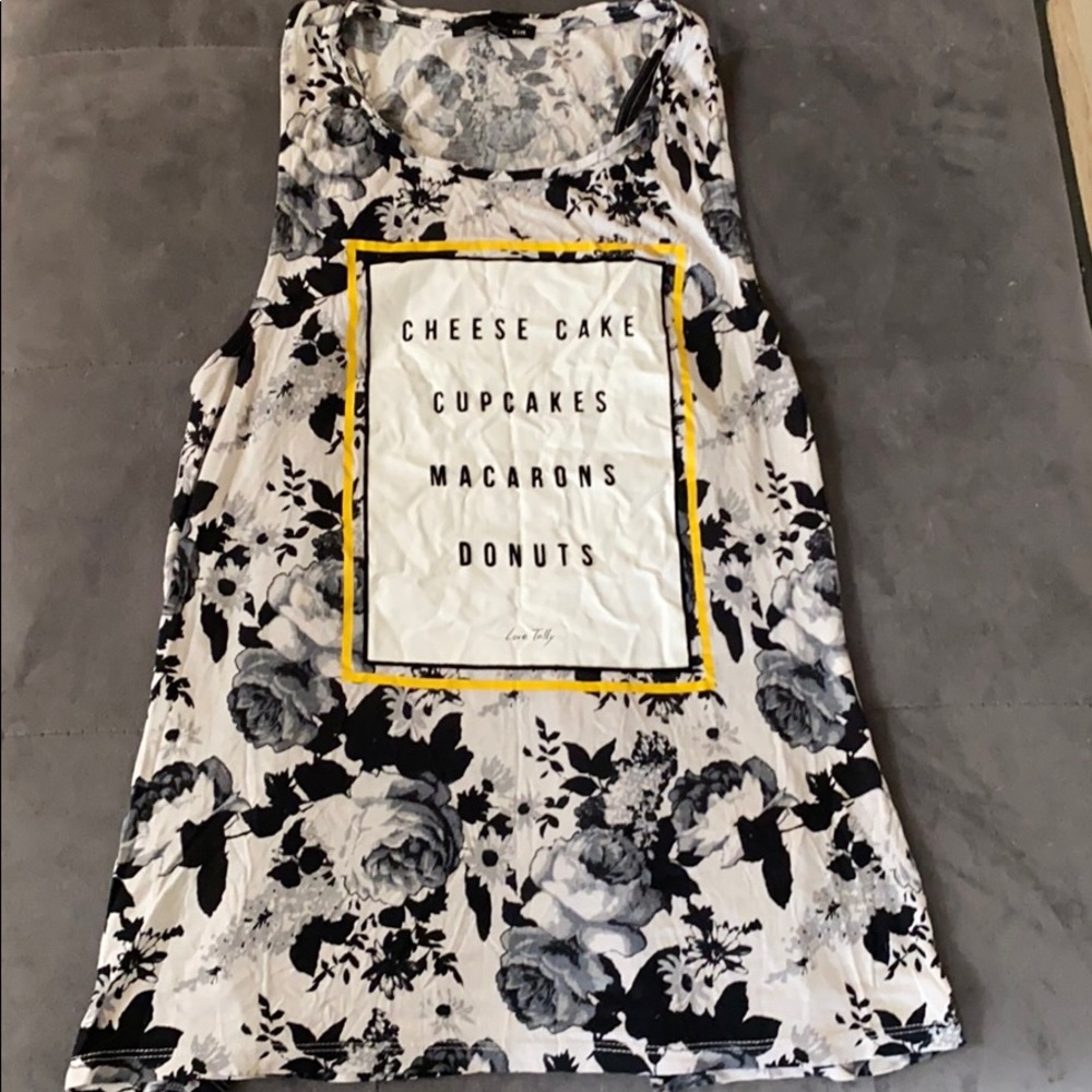 🧁 Tally Weil Long Graphic Tank L